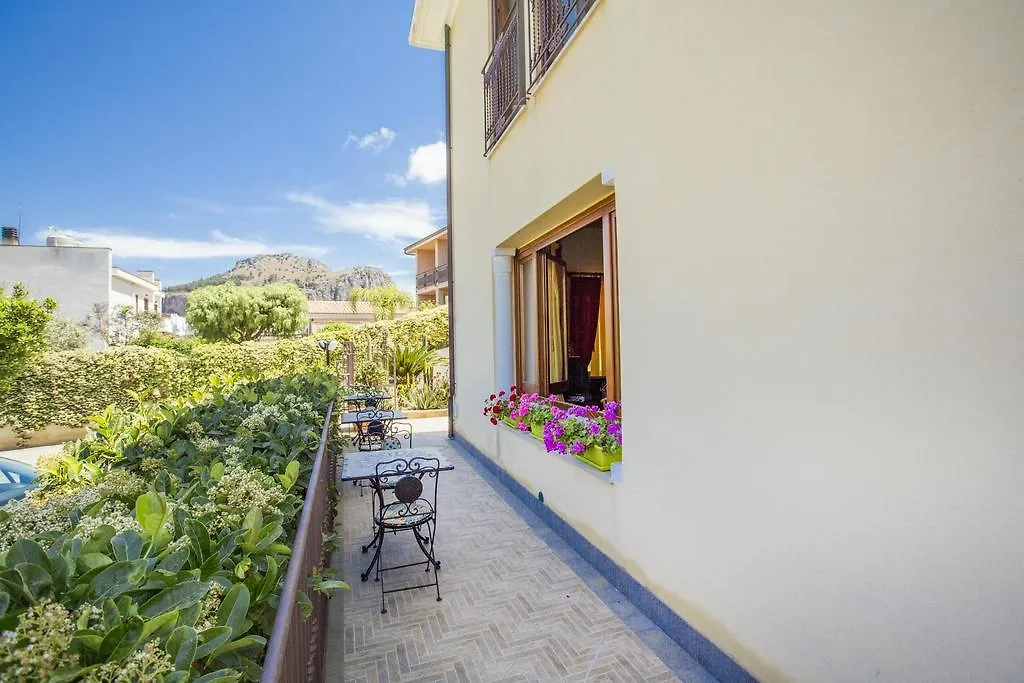 Villa Margherita Cefalù Bed & Breakfast